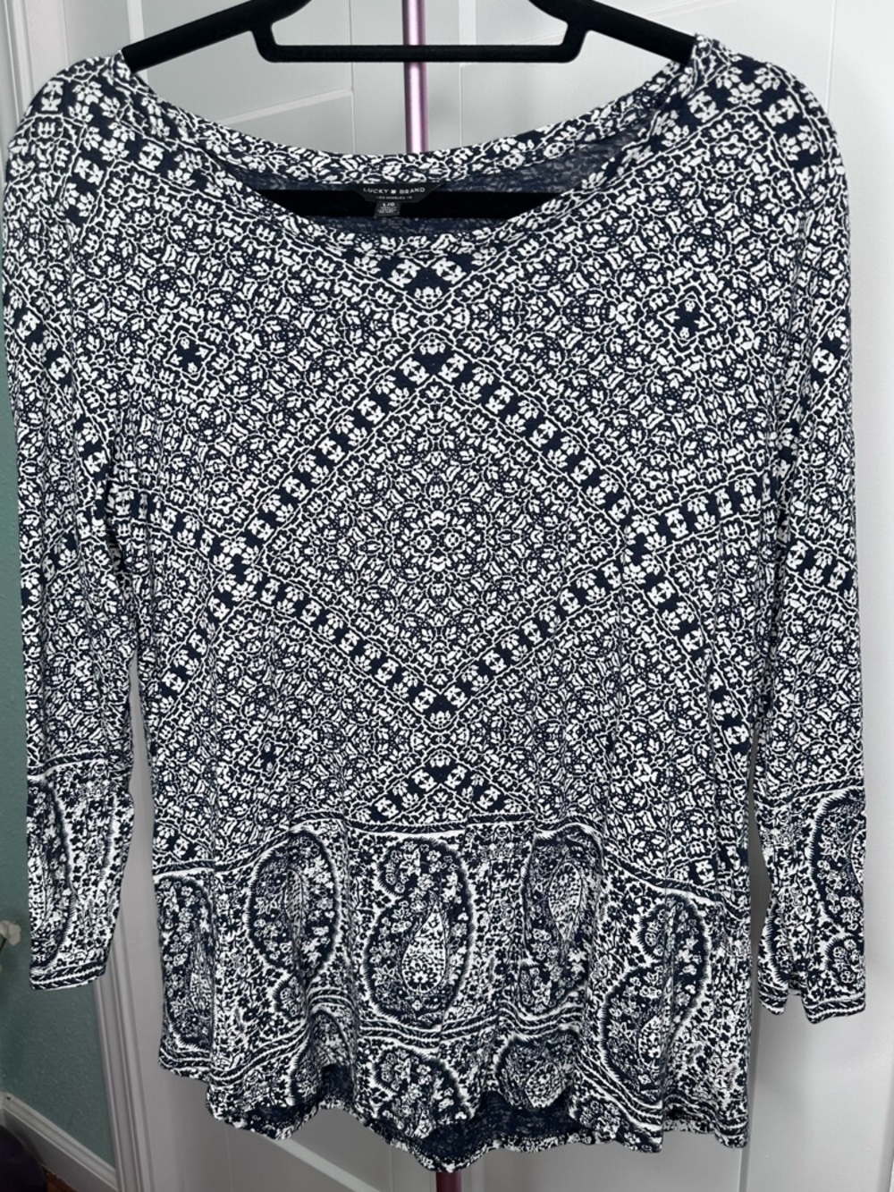 Lucky Brand Large Navy and White Printed Long Sleeve Tunic layer casual